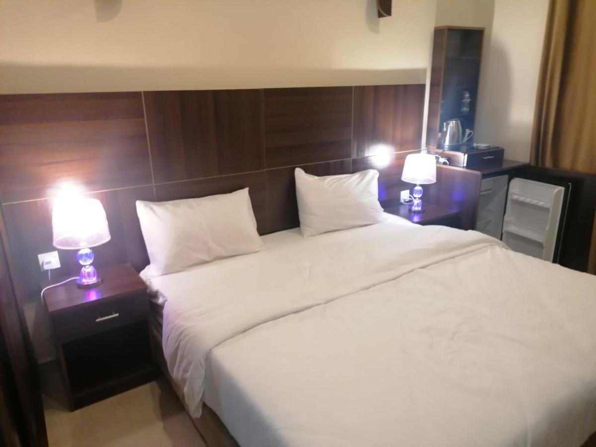 Nice View Hotel فندق الأطلالة الجميلة للعائلات فقط Áqaba Exterior foto